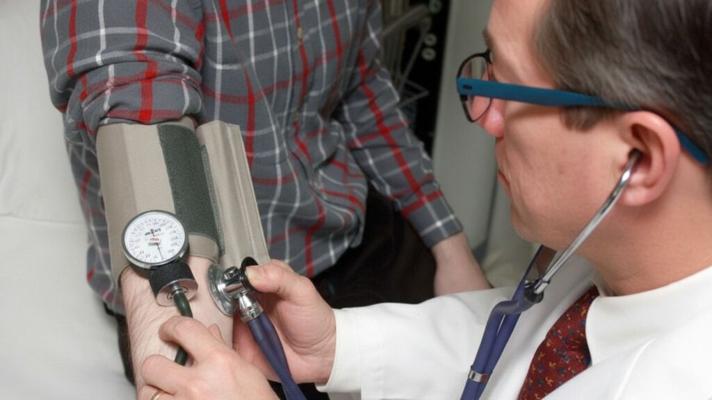 How do I personalize my HRT plan with a specialist?